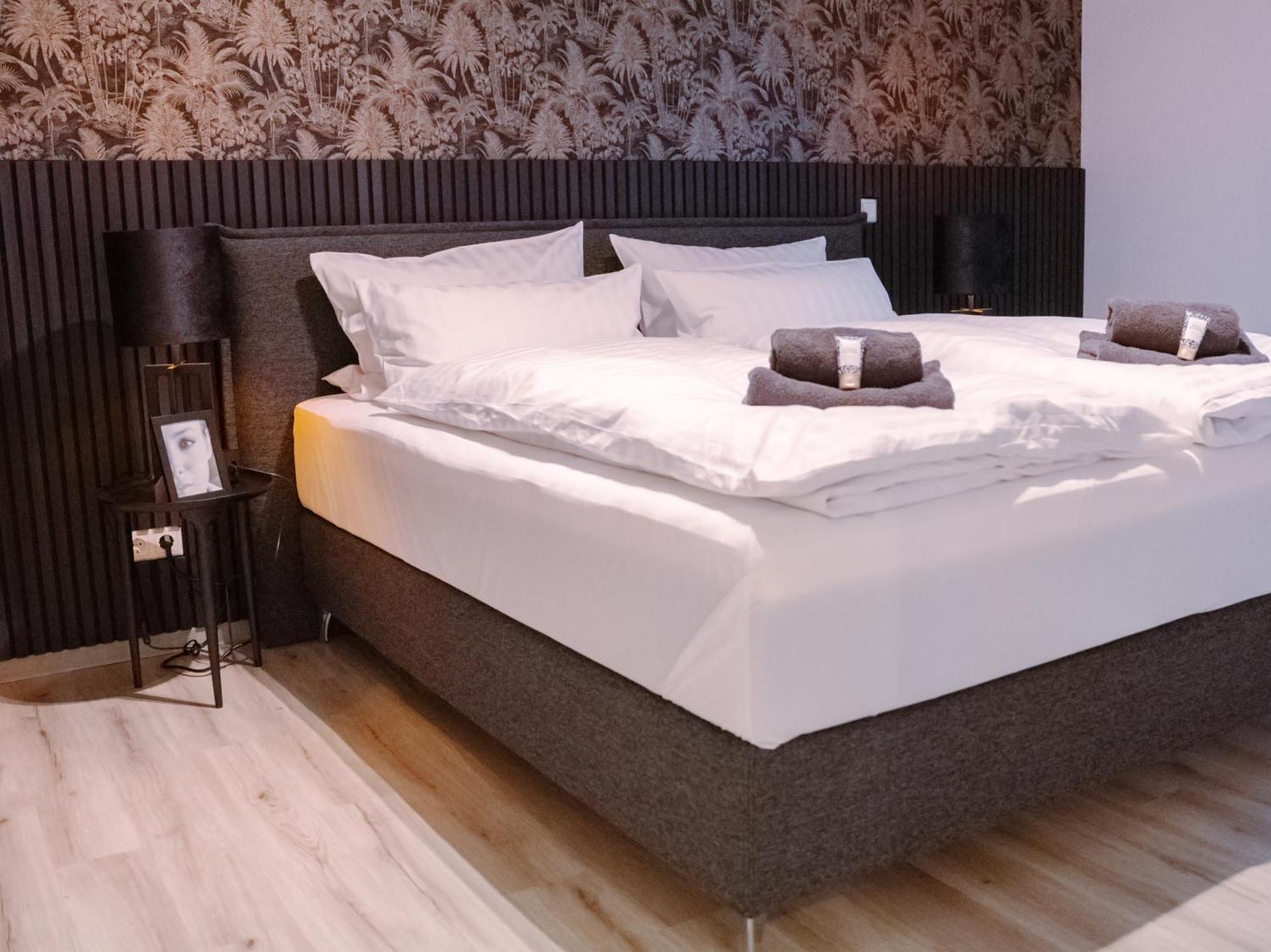 Apartment Lio Deluxe Kueche Terrasse Parken Netflix Lubbecke
